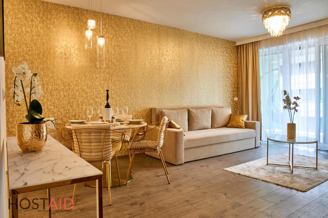 Azur Apartment - Hostaid Сиофок Екстериор снимка