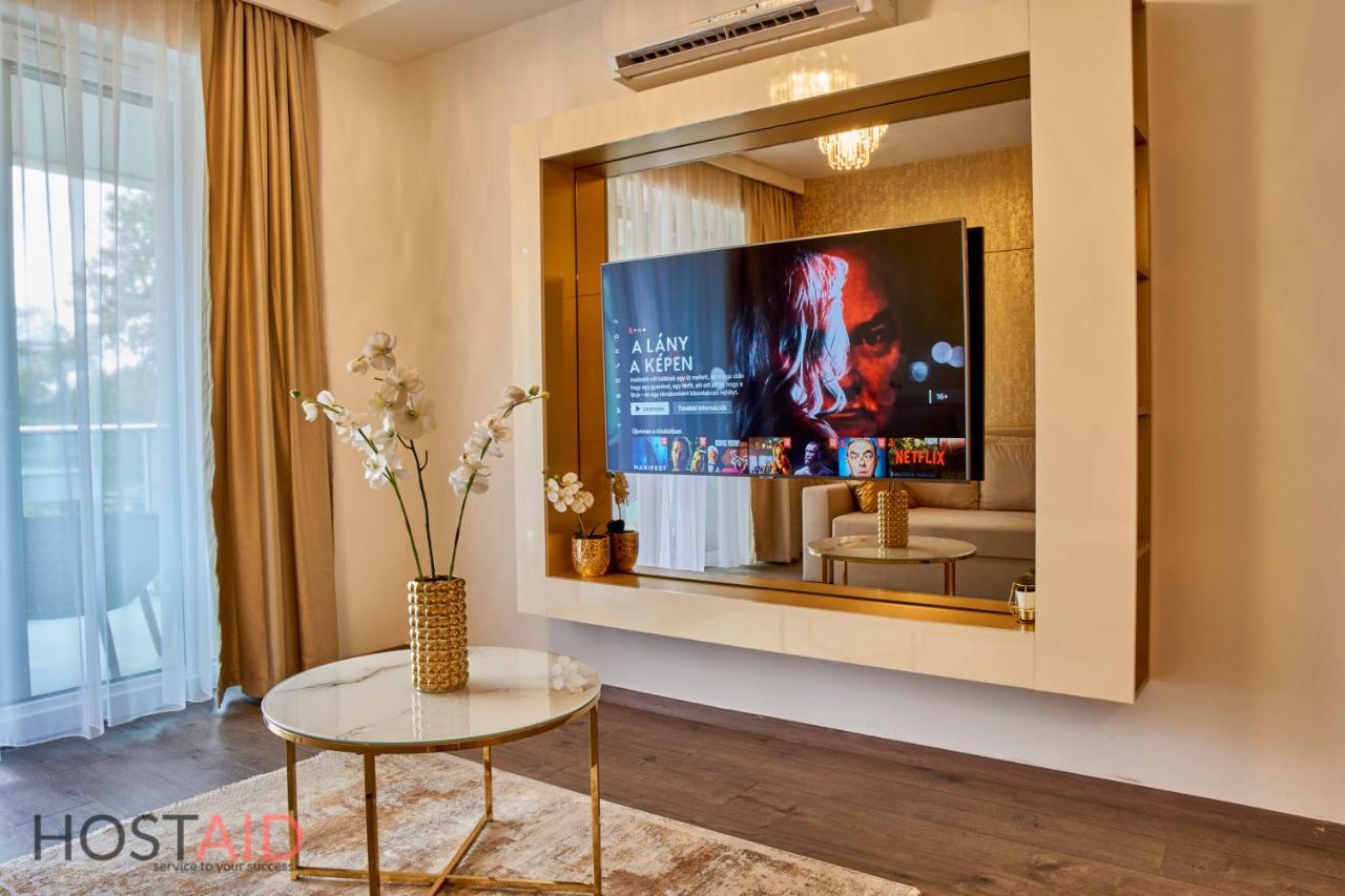 Azur Apartment - Hostaid Сиофок Екстериор снимка